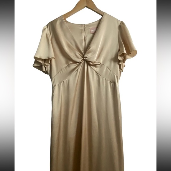 SHOW ME YOUR MUMU Rome Twist Gown  Size XL Champagne Luxe Satin NWOT Bridesmaid - Picture 3 of 9